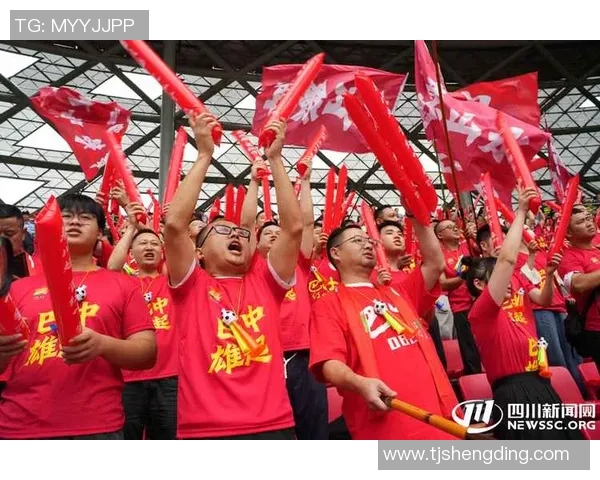 南充业余足球热潮兴起球迷激情四溢共同见证城市足球发展新篇章