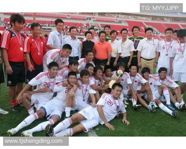 回顾2009年足球盛事天下足球华彩篇章再现辉煌瞬间